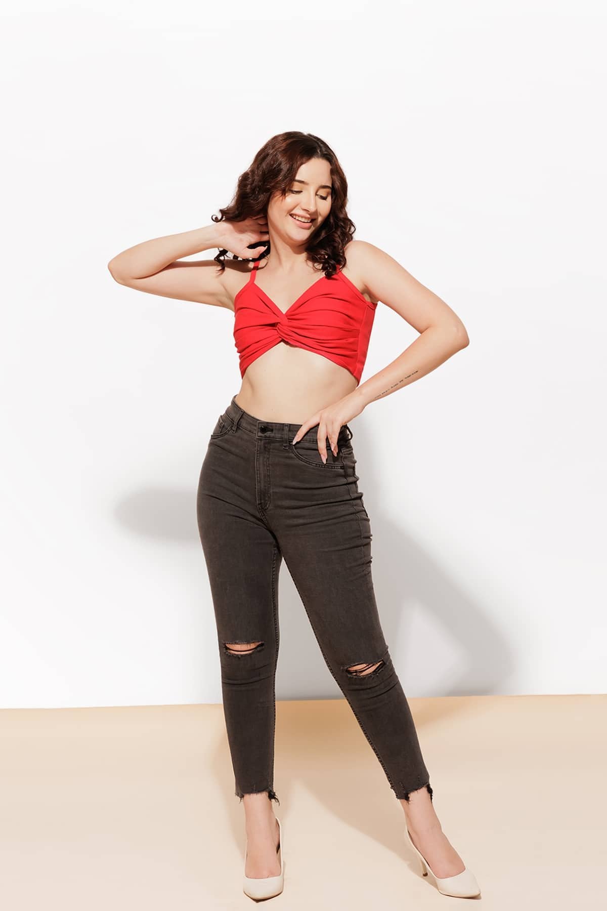 Women’s Red Twist Cotton Crop Top – Modern Fit