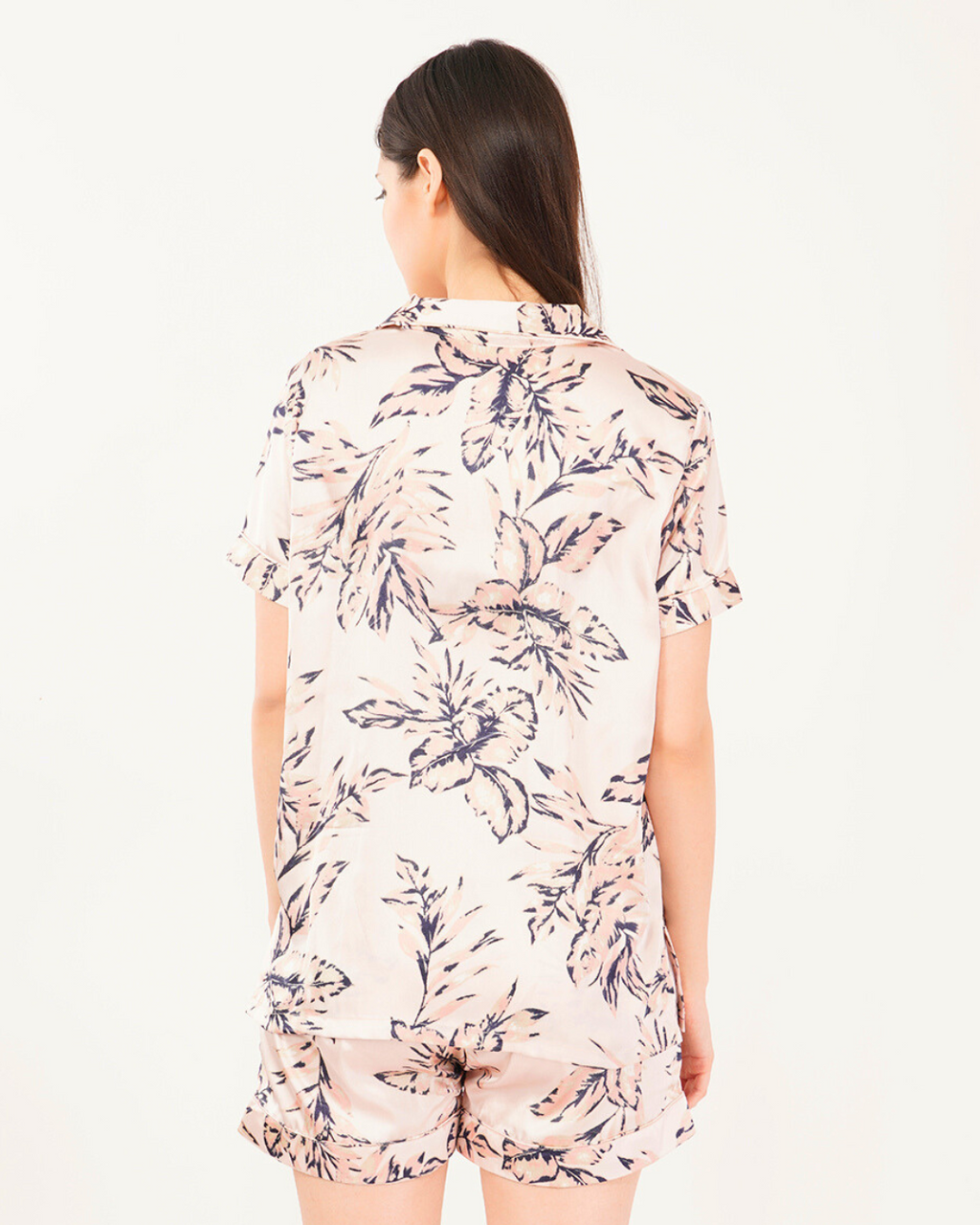 Trendy Printed Satin Shorts Set – Perfect for Day-Outs or Vacay Mood